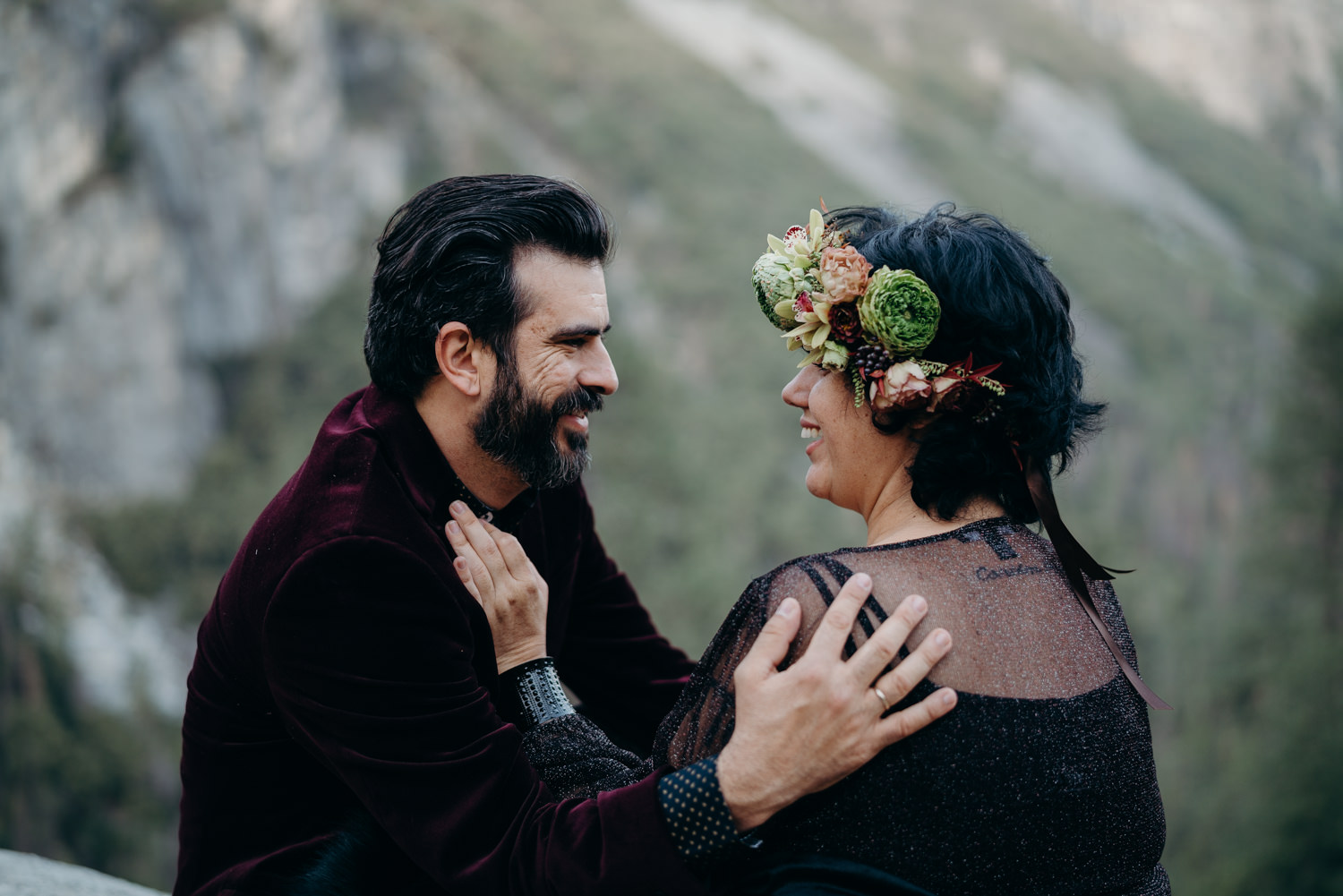 rock'n roll style couple yosemite